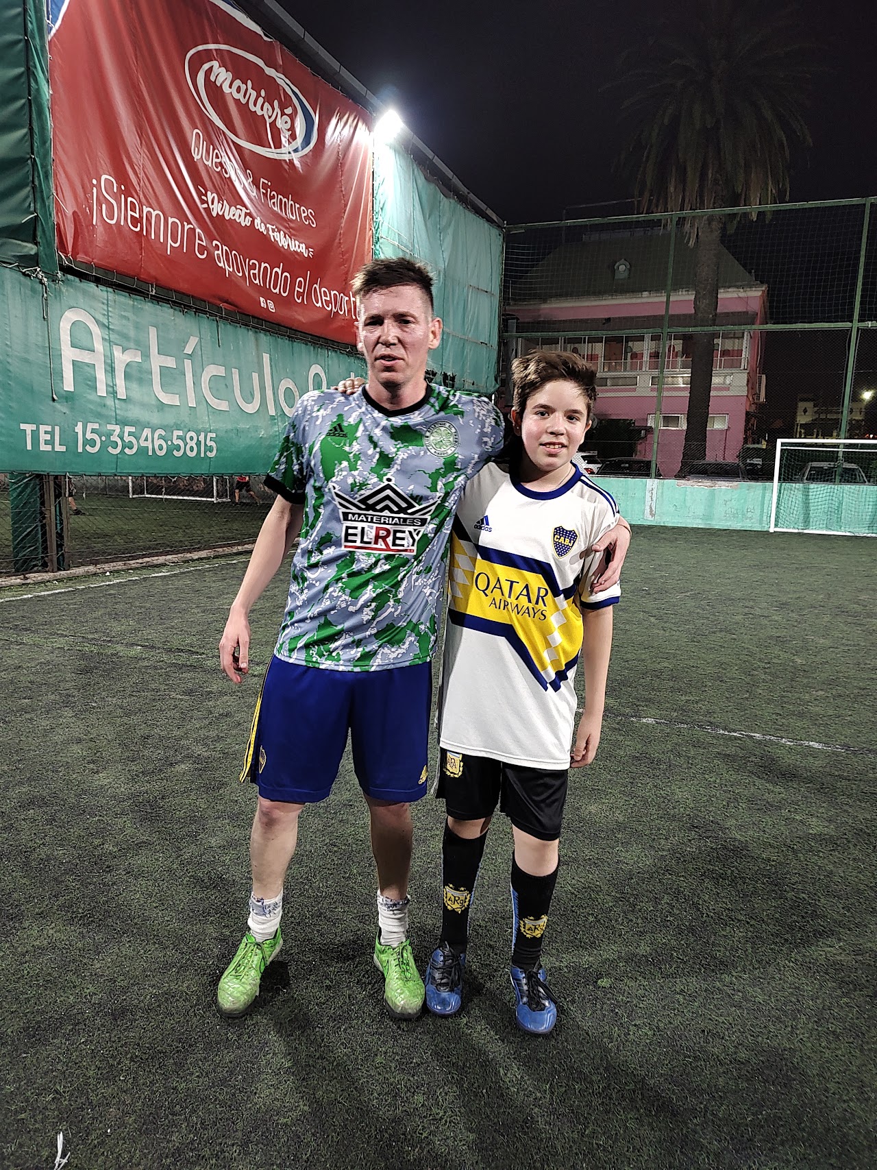 Jugadores en la cancha de La Casona